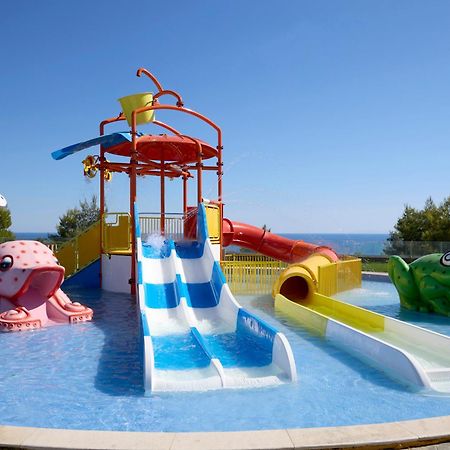 Ajul Luxury Hotel & Spa Resort, A Registry Collection Hotel أغيا باراسكيفي المظهر الخارجي الصورة