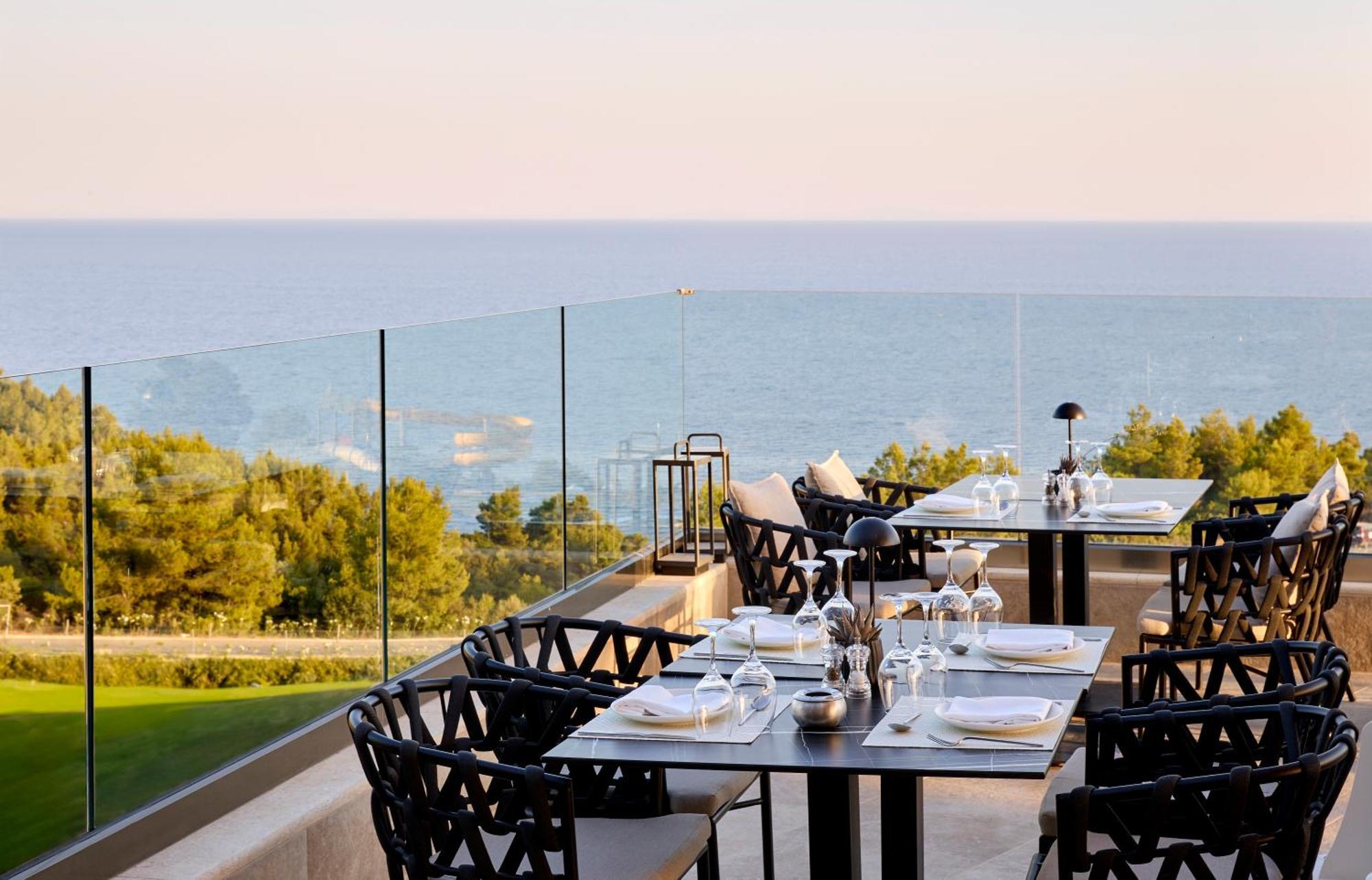 Ajul Luxury Hotel & Spa Resort, A Registry Collection Hotel أغيا باراسكيفي المظهر الخارجي الصورة